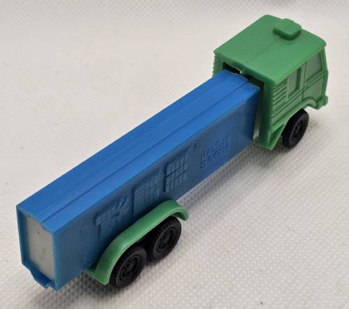 PEZ - Trucks - Series D - Cab #R4 - Green Cab - B