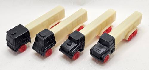 PEZ - Trucks - Misfits - Cab #R1 - Black Cab, Red Wheels - B