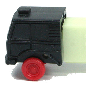 PEZ - Trucks - Misfits - Cab #R4 - Black Cab, Red Wheels - B