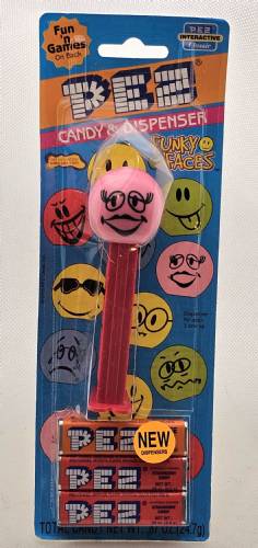 PEZ - Funky Faces - Funky Faces - Batting Lashes