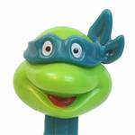 PEZ - Leonardo (Happy)   on blue