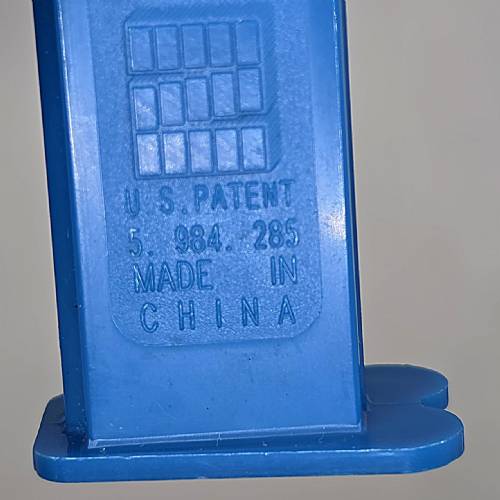 PEZ - Super Heroes 2011 - Marvel - Captain America - Blue Hood - B