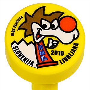 PEZ - Slovenian PEZ 2010 - Puck - Brown Hair - Yellow