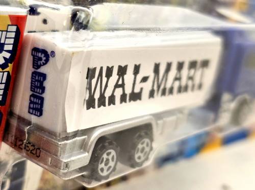 PEZ - Advertising Walmart 1964 - Transporter - Blue cab, white trailer