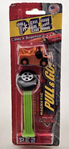 PEZ - Disney Movies - Cars - Magnetic Pull & Go - Mater - C