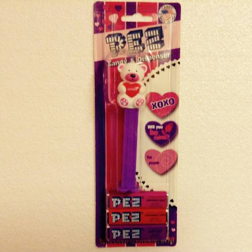 PEZ - Valentines - Valentine Bear - Kisses