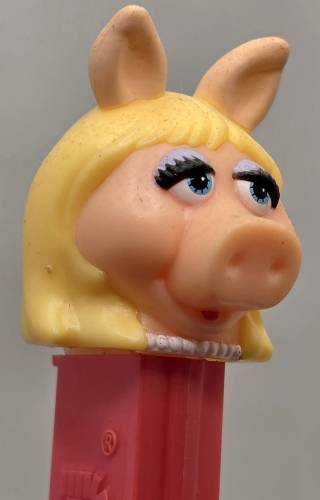 PEZ - Animated Movies and Series - Muppets - 2012 - Miss Piggy - C