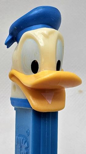 PEZ - Disney Classic - Donald Duck - Off-White Head - F