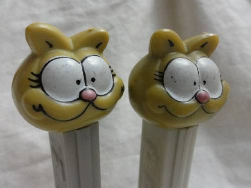 PEZ - Garfield - Serie A - Nermal - Cheeks