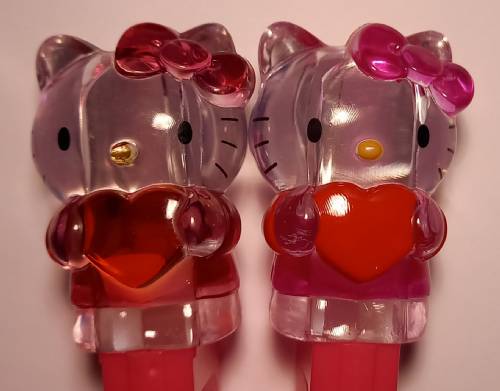 PEZ - Fullbody - Hello Kitty with Heart - Crystal Kitty with crystal red bow and heart