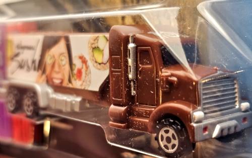 PEZ - Advertising Wegmans - Truck - Brown cab, sushi