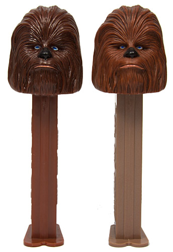 PEZ - Series D - Chewbacca - dark shiny brown - Lucasfilm - B