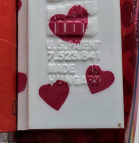 PEZ - Valentine - 2015 - Happy ♥ Day - White on Clear Crystal Pink (c) 2008