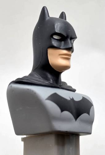 © Bryan Whalen PEZ - Super Heroes - Justice League - DC - Batman - black hood - D