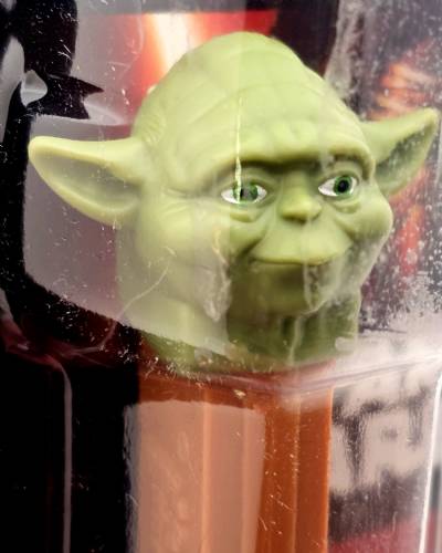 PEZ - Star Wars - Series F - Yoda - LFL - B