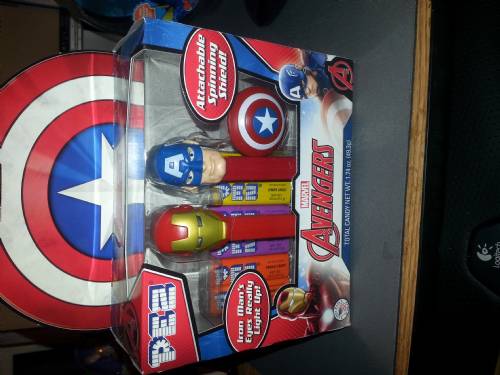 PEZ - Avengers 2015 - Marvel - Iron Man and Captain America Gift Pack