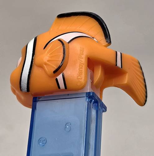PEZ - Finding Nemo / Dory - Finding Nemo - Nemo - thicker line head fin - B