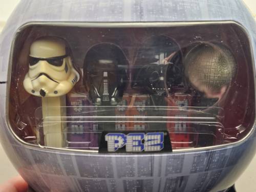 PEZ - Star Wars - The Rogue One - Death Star Tin Box