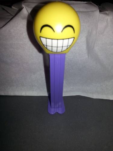 PEZ - Funky Faces - Emoji - Cheesing - US Release 2017