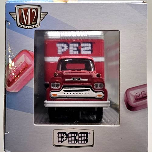 PEZ - M2 Machines - Serie 1 - 1958 Chevrolet Spartan LCF