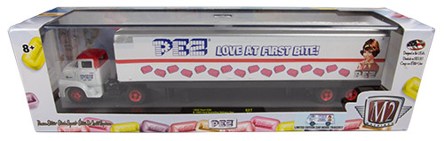 PEZ - Collectible Trucks - M2 Machines - Serie 2 - 1956 Ford COE