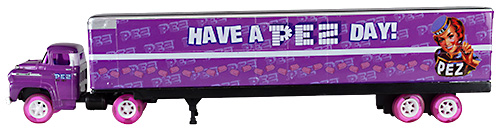 PEZ - M2 Machines - Serie 2 - 1958 Chevrolet Spartan LCF - Chase