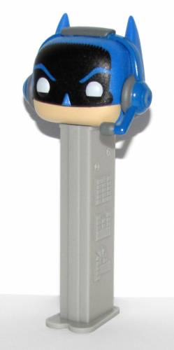 PEZ - DC Comics - GameStop - Batman (Gamer) - GITD