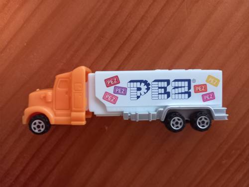 PEZ - Trucks - Mascot Trucks - Candy Tablet